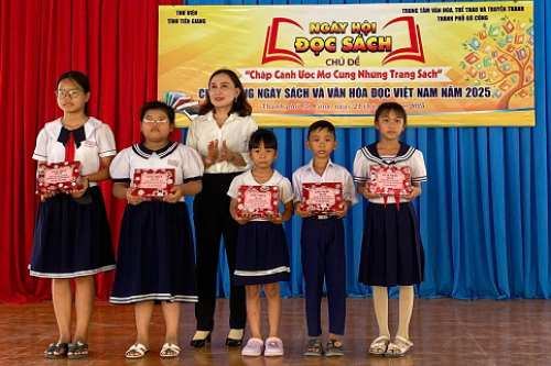 Ngày hội đọc sách Ngày hội đọc sách ngày 21/04/2025 tại trường Tiểu học Long Hòa, Thành phố Gò Công